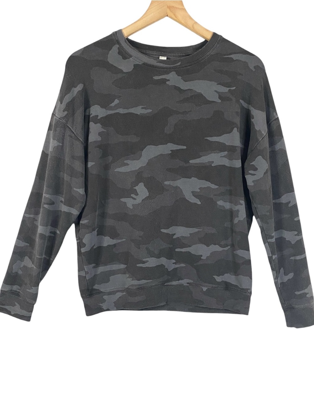 Athleta Studio to Street Camo Sweatshirt in Gray & Black Camo Size Extra Small